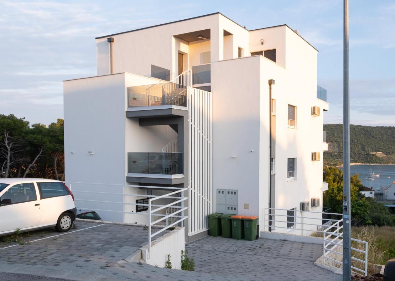 Apartment Primero Примоштен Экстерьер фото